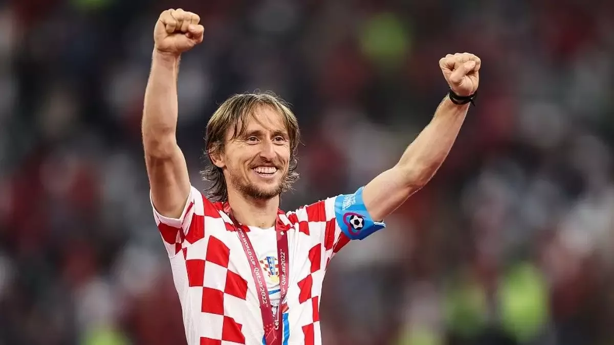 Futbol dünyasını üzecek gelişme: Modric futbolu bırakıyor