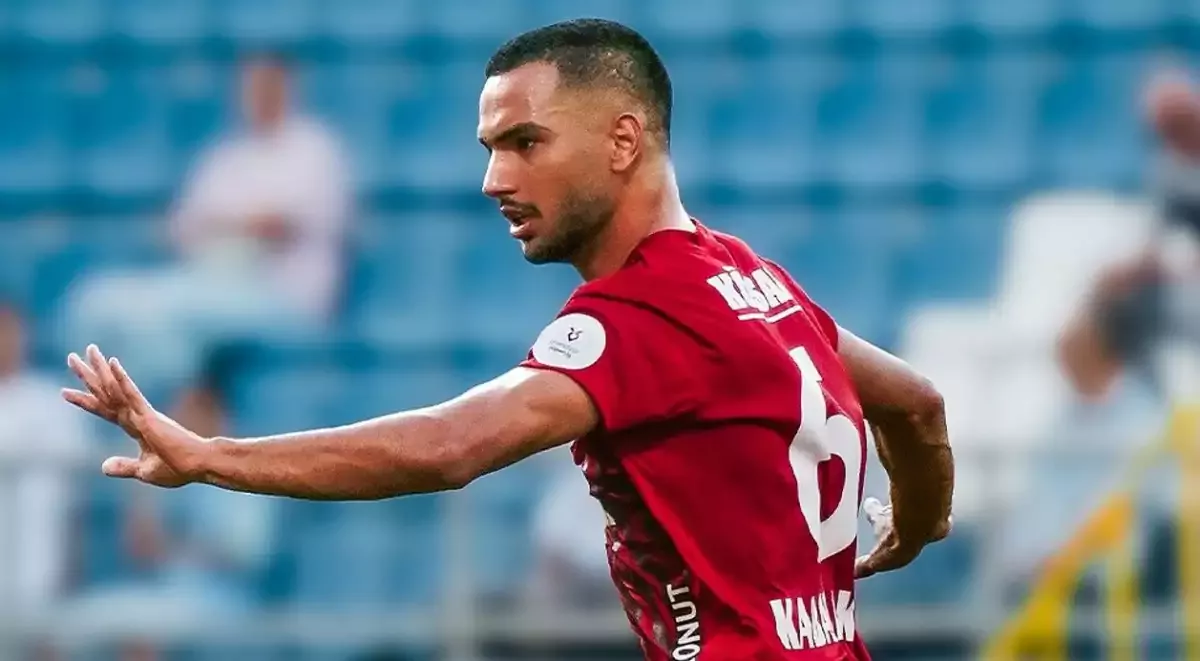 Trabzonspor'da 2+1 yıllık imza! Melih Kabasakal 8 yıl sonra geri döndü