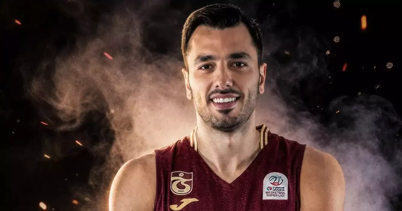 Trabzonspor Basketbol, Ege Arar'ın sözleşmesini uzattı