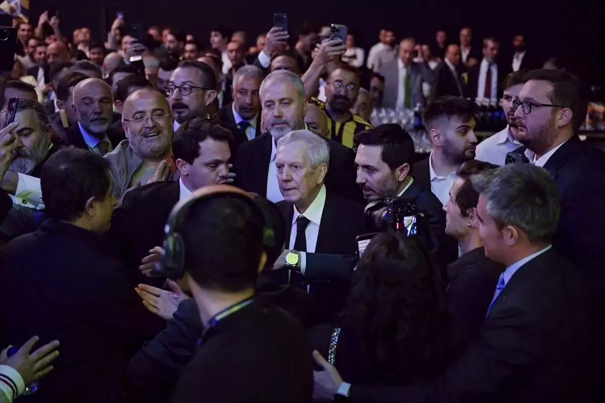 Aziz Yıldırım