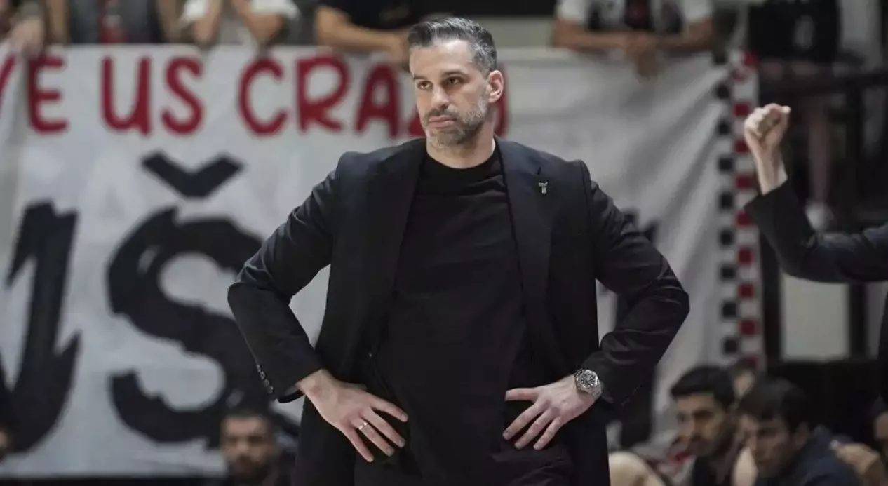 TBF Disiplin Kurulundan Beşiktaş ve başantrenör Alimpijevic'e para cezası