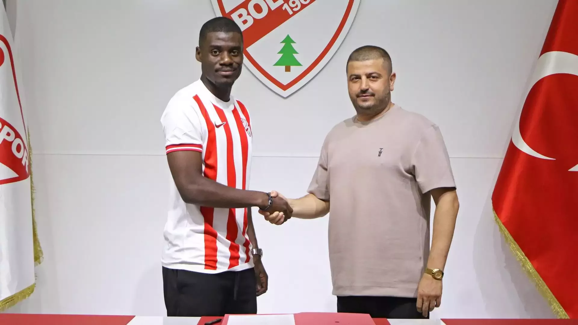 Iğdır FK'nın savunmasına Boluspor'dan tecrübeli takviye!