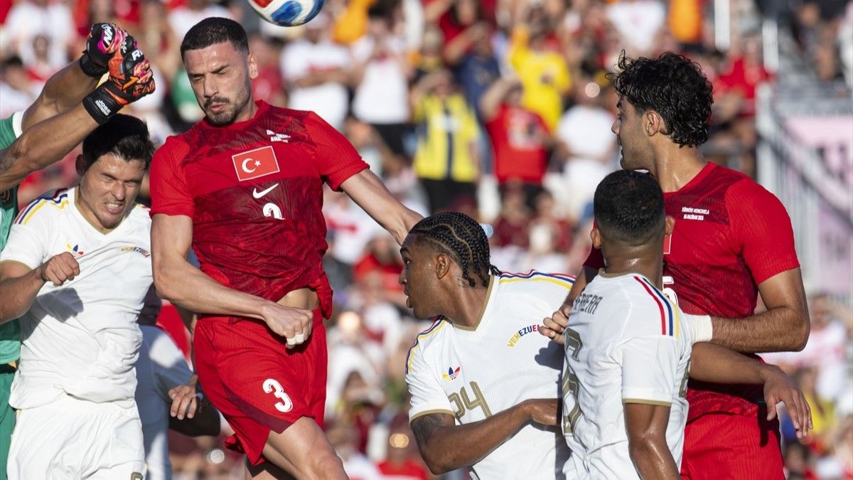 Ozan Kabak: "Dünya Kupası maçları çok daha farklı geçecek"