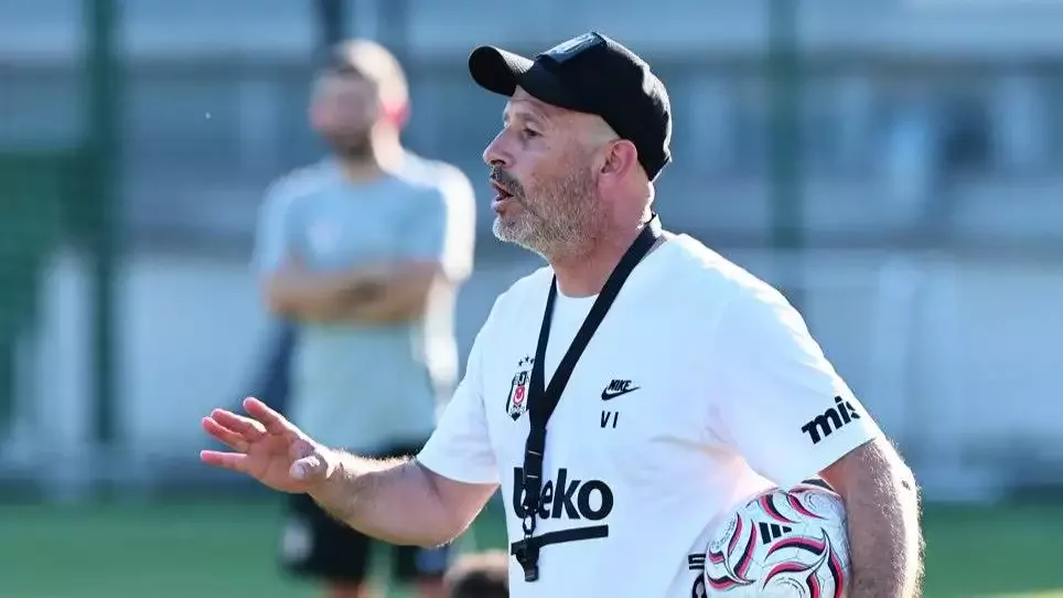 Beşiktaş Teknik Direktörü Vincenzo Italiano