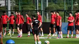 2 futbolcu milli takım kampından ayrıldı!