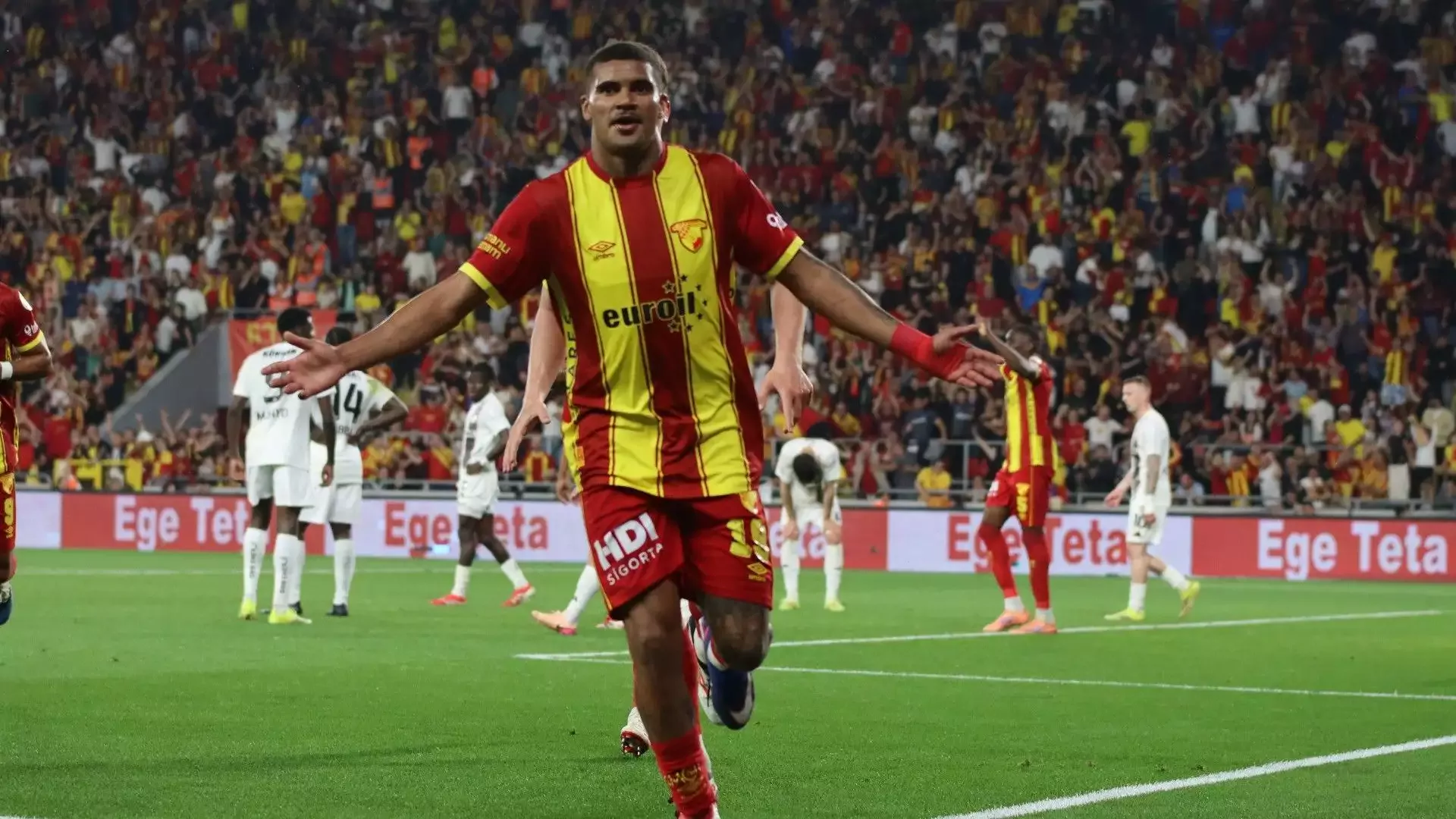 Anlaşma sağlandı! Göztepe'de Jefferson veda ediyor 