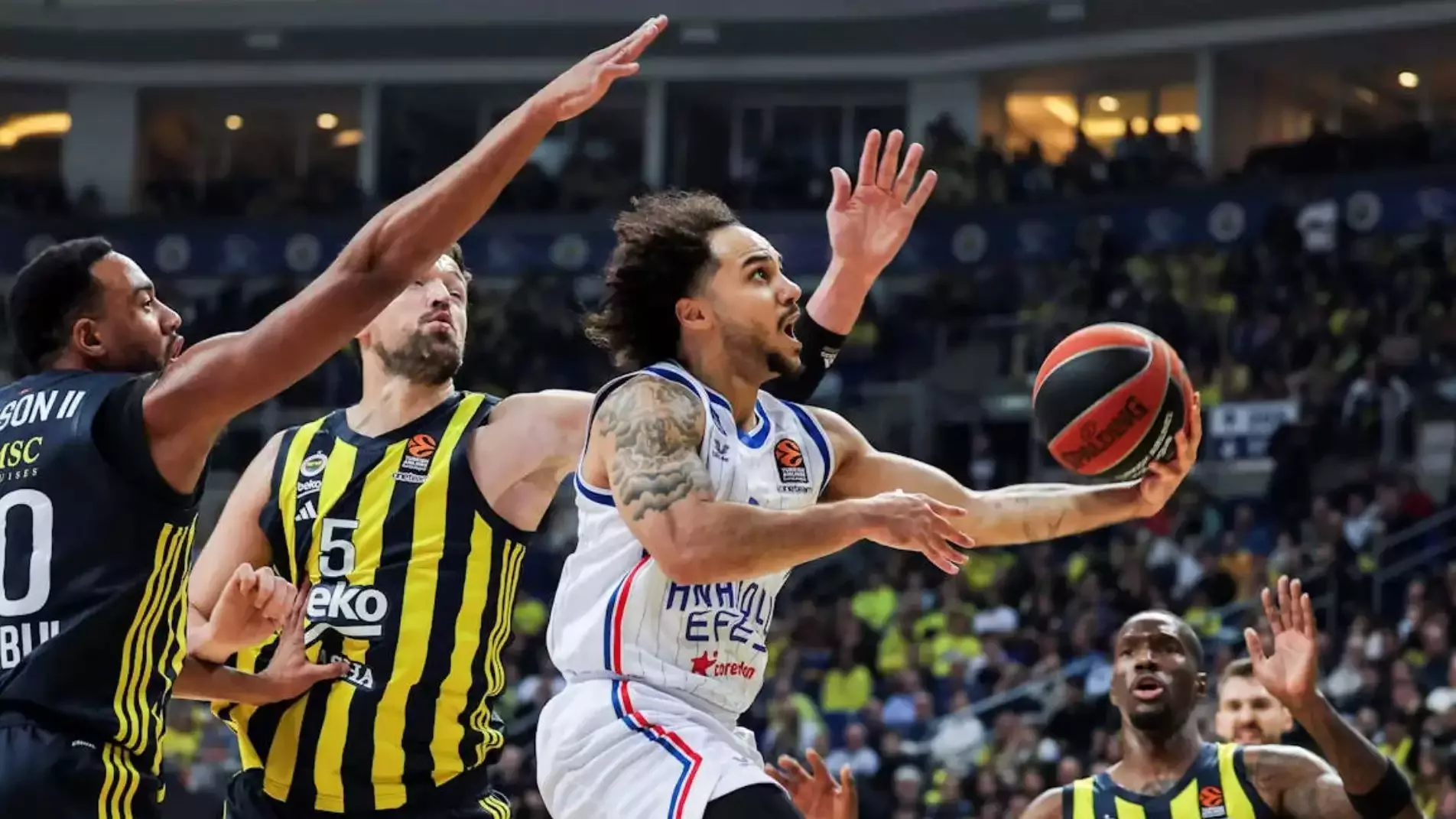 Fenerbahçe yıldızları bir bir bitiriyor! Larkin, Shields, Key...