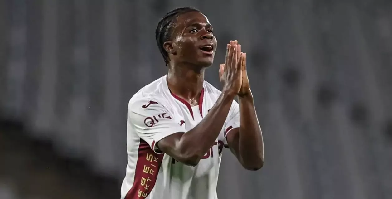Bastia, Trabzonspor'u Christ Oulai transferinden doğan iki taksidi ödemediği için FIFA'ya şikayet etti