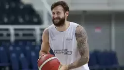 Petkimspor'dan bir takviye daha: Thomas Akyazılı imzayı attı