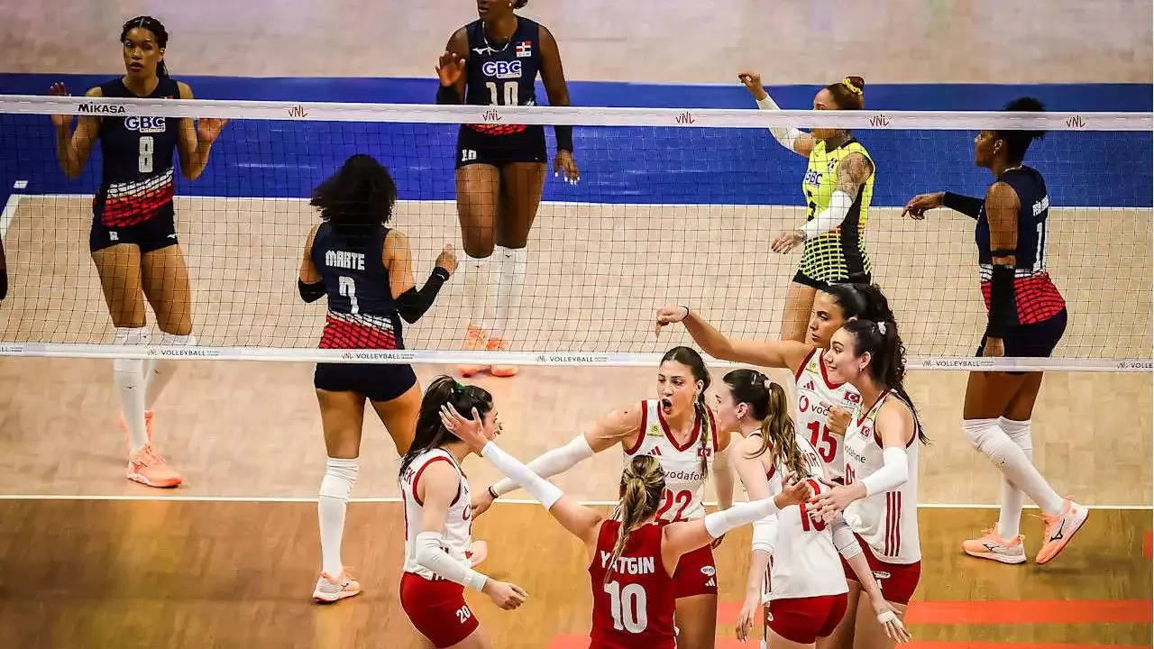 Filenin Sultanları, Dominik Cumhuriyeti'ni 3-2 yendi!