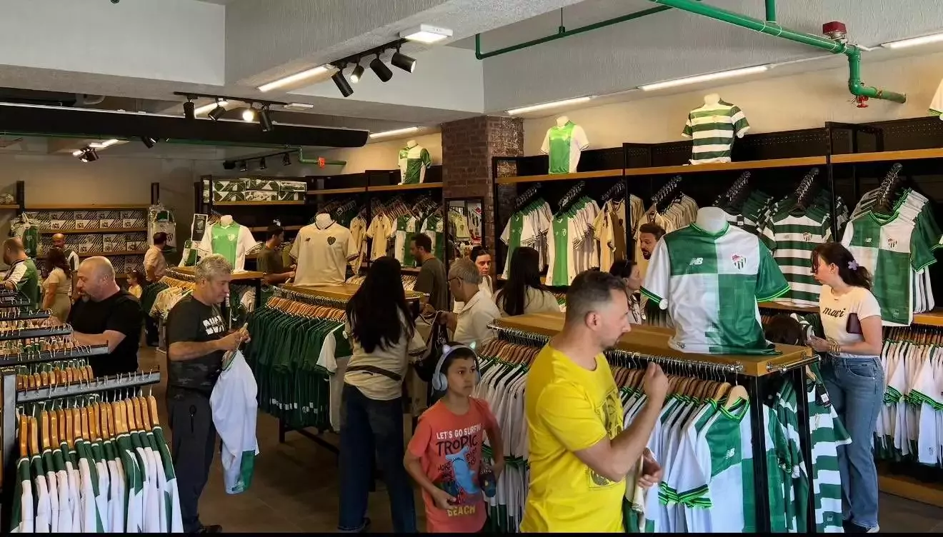 Bursaspor formalarına taraftardan yoğun ilgi! Ön satışta rekor...