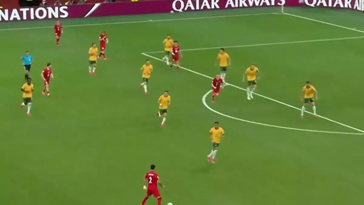 11 kişi defans yaparak maç kazandılar!