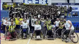 Fenerbahçe İstanbul Jet, Beşiktaş'ı yenerek final serisinde 1-0 öne geçti