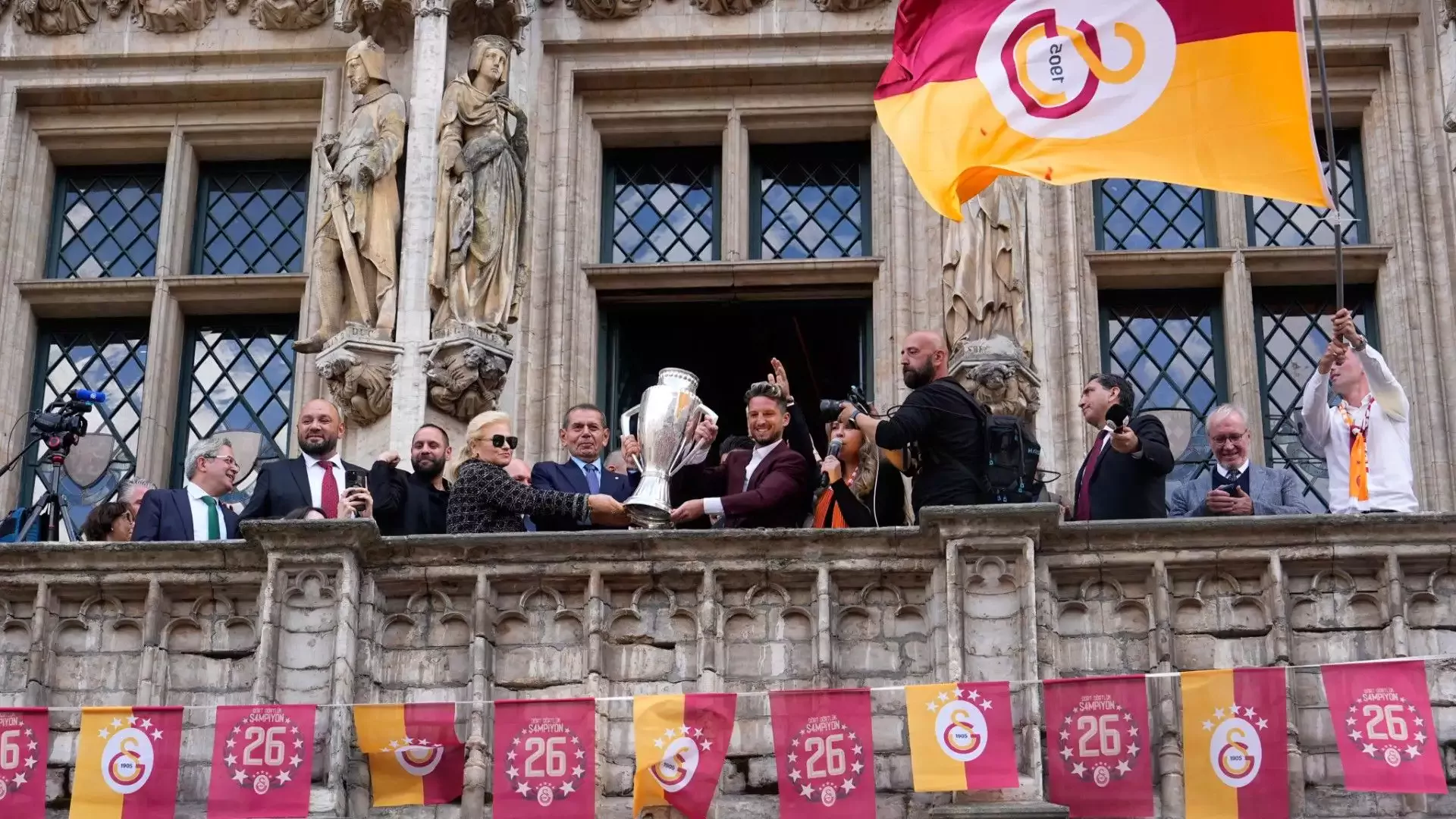Galatasaray’ın 26. şampiyonluğu Brüksel’de kutlandı