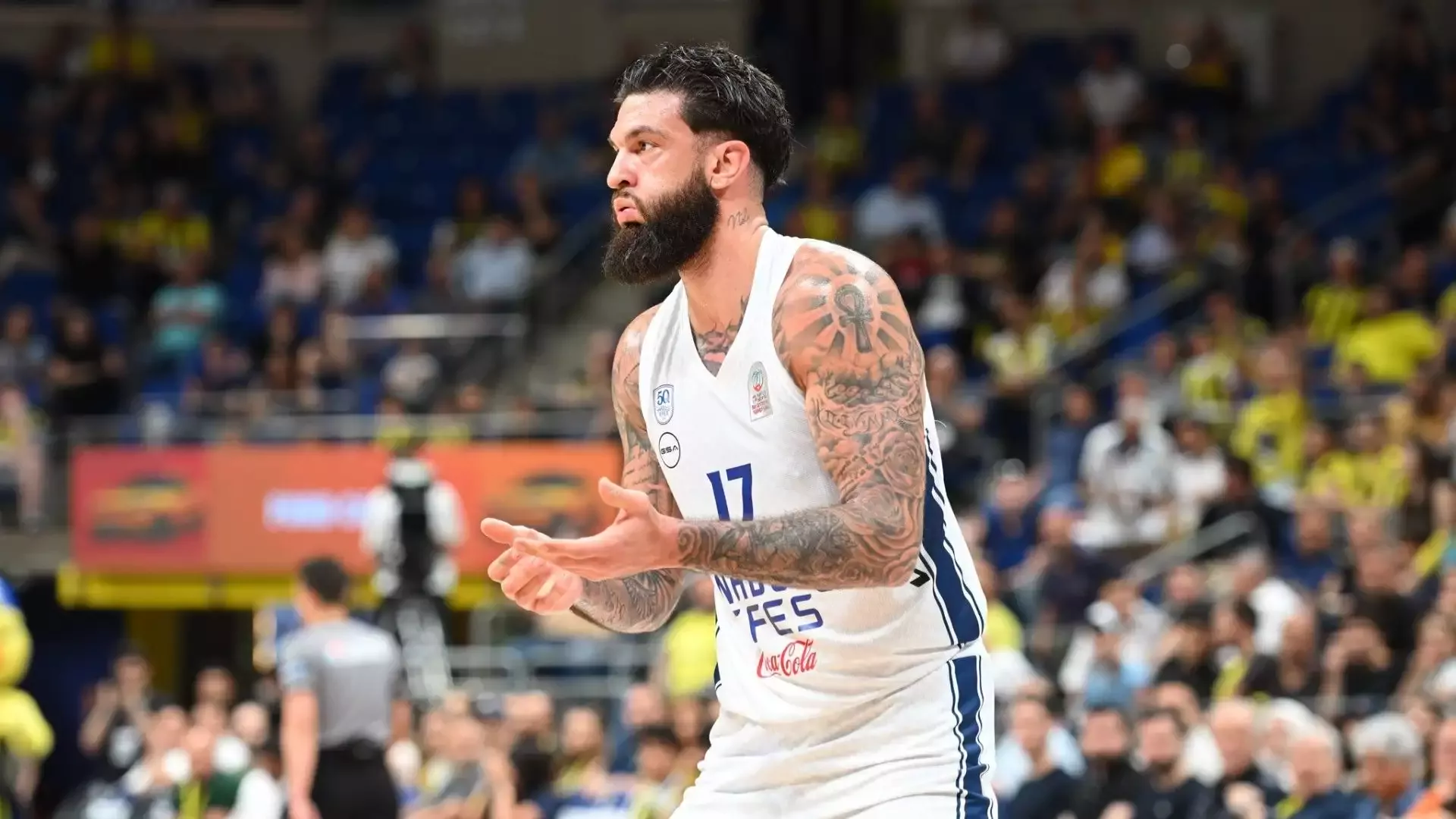 Anadolu Efes'e Vincent Poirier'den kötü haber!