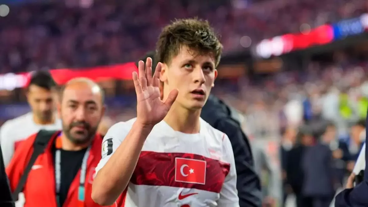 Arda Güler'den eleştirilerle ilgili açıklama! "Tüm eleştirileri haklı buluyorum"