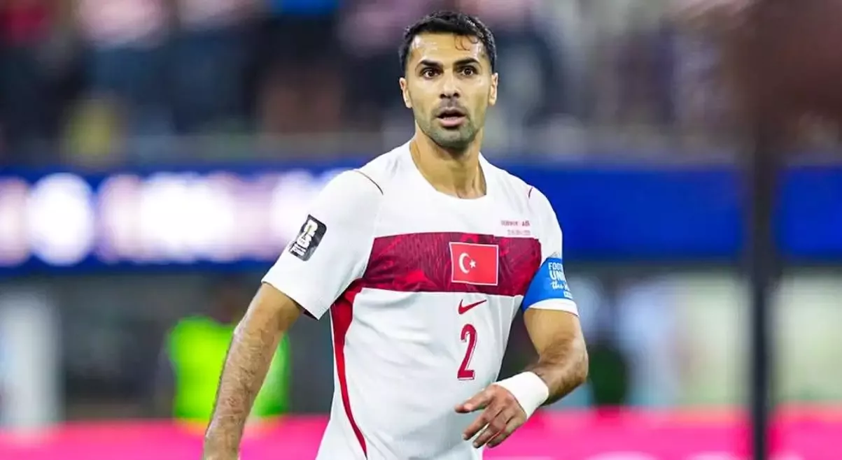 Zeki Çelik'in yeni sezonda forma giyeceği takım belli oldu! 3 yıllık sözleşme imzaladı