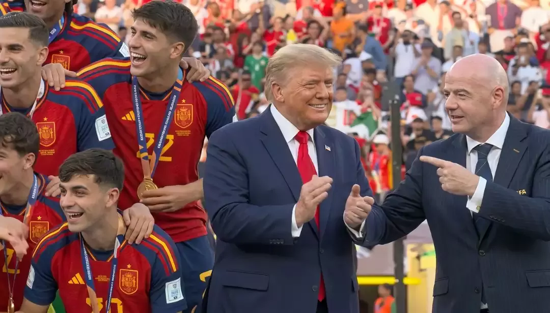 Donald Trump - Gianni Infantino