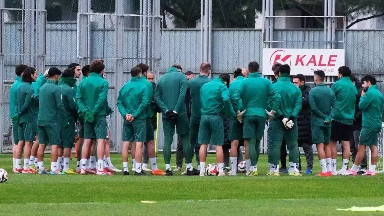 Bursaspor-Shakhtar Donetsk maçı için15 bin 230 bilet satıldı