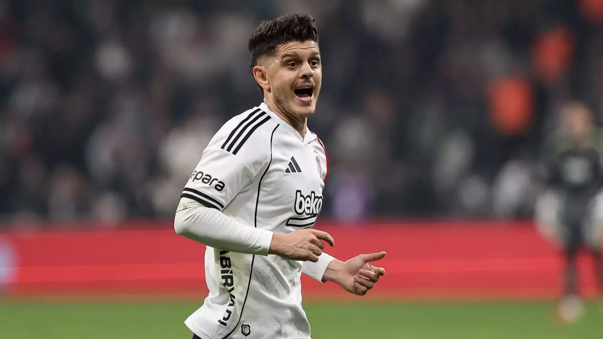 Ayağının tozuyla golünü attı! Rashica fişi çekti
