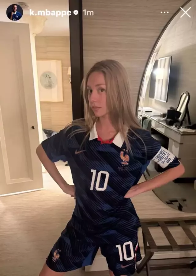 Ester Exposito