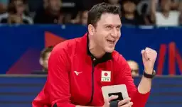 Ferhat Akbaş, Asya'da yılın voleybol başantrenörü seçildi