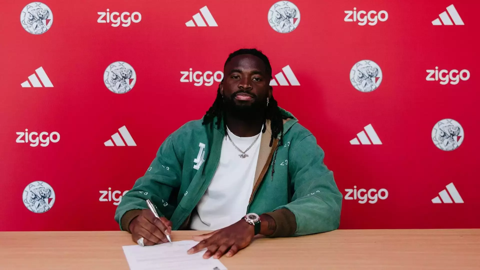 İsmi Trabzonspor'la anılmıştı: Tolu Arokodare, Ajax'ta!