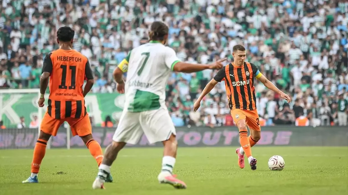 Bursaspor-Shakhtar Donetsk maçından gol sesi çıkmadı!