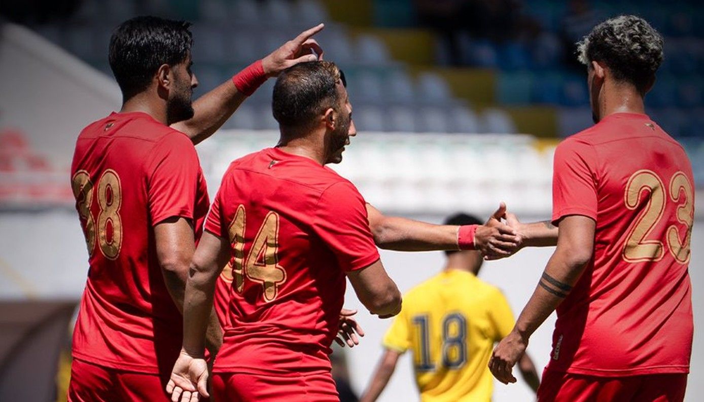 Amedspor, hazırlık maçında Irak ekibi Duhok SC'yi 2-0 mağlup etti