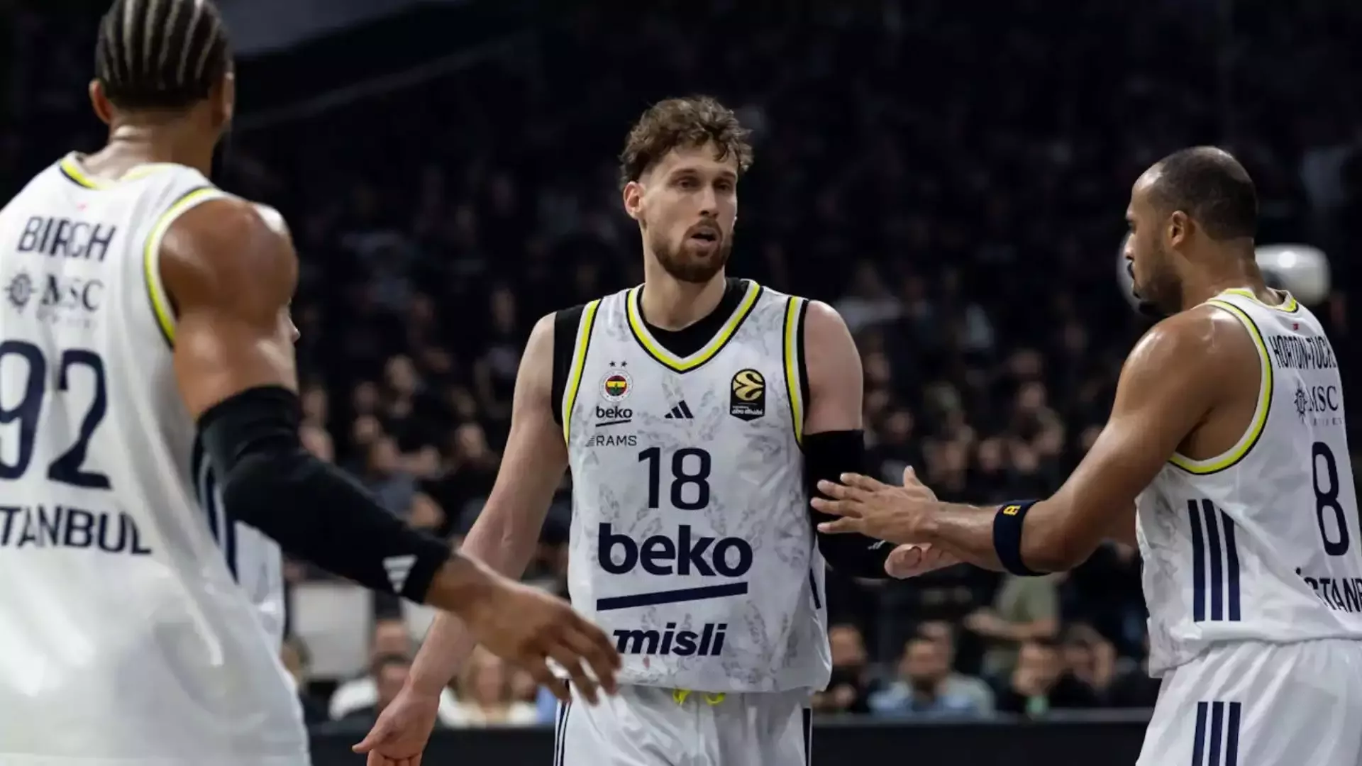 Fenerbahçe'den ayrılan yıldız Real Madrid'e imzayı attı