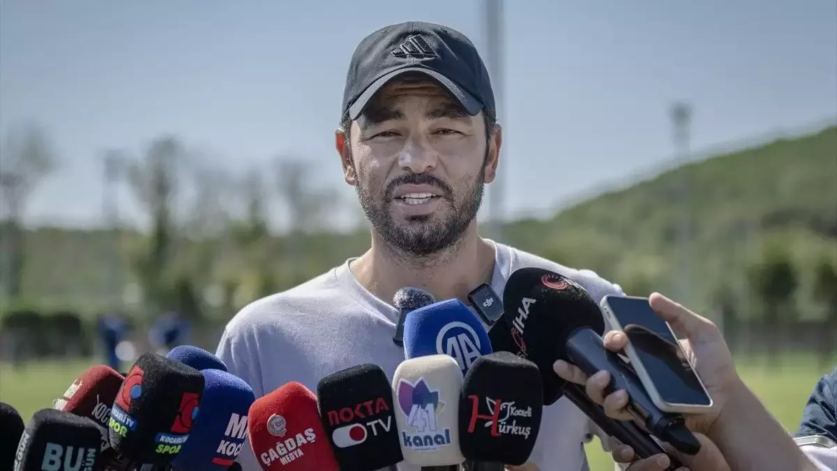 Kocaelispor Teknik Direktörü Selçuk İnan: "Görüştüğümüz çok oyuncu var"