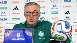Ancelotti'den Ferguson çıkışı! ''Aptal değilim...''