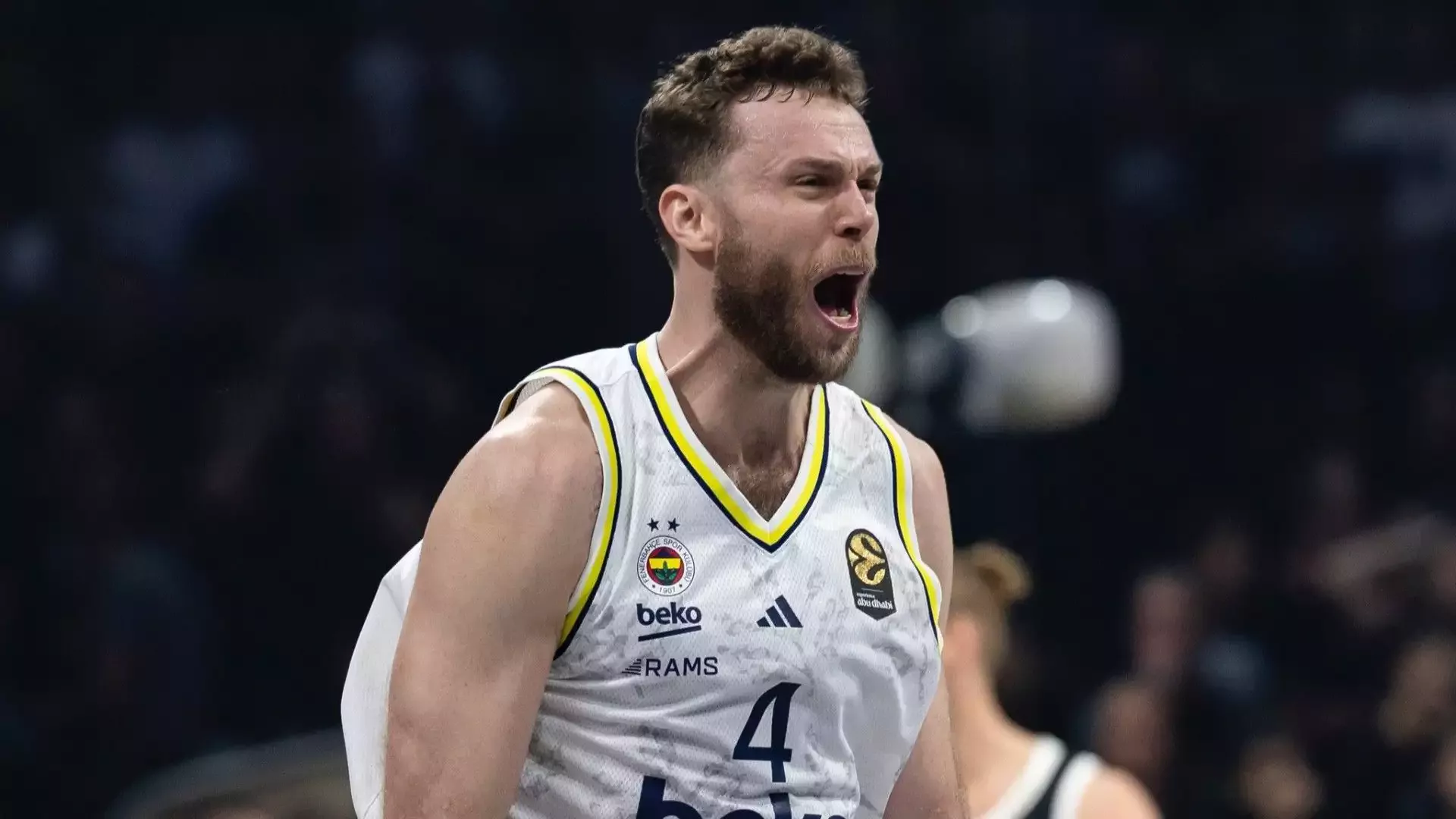 Fenerbahçe'den Nicolo Melli'ye yeni sözleşme