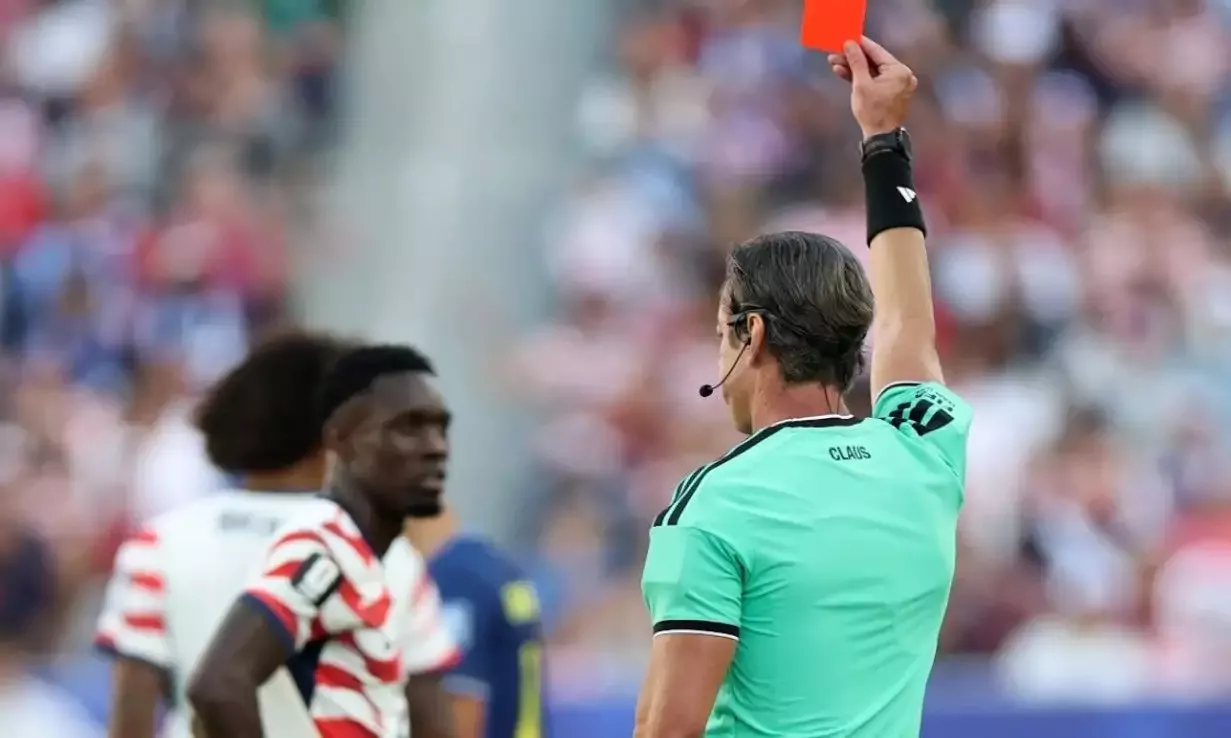 UEFA'dan ABD'li oyuncu Folarin Balogun'un cezasını erteleyen FIFA'ya tepki