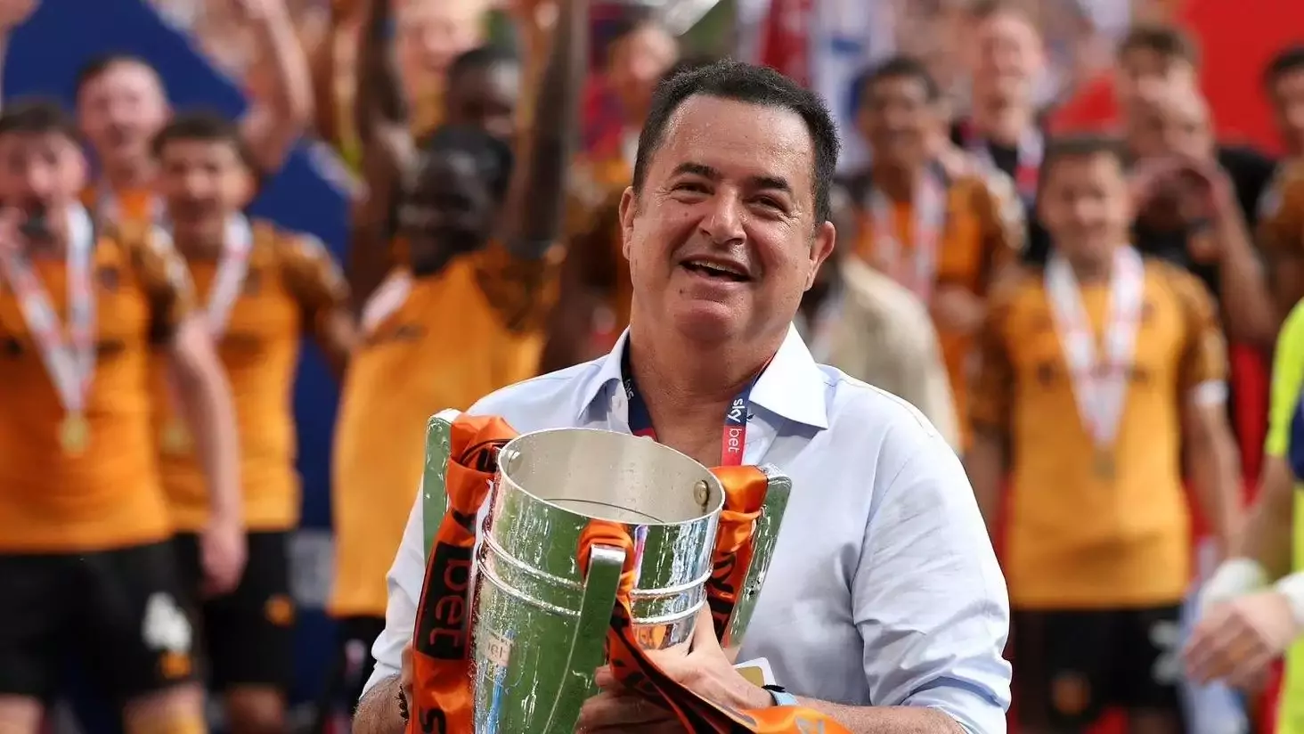 Acun Ilıcalı, Hull City’nin transfer listesini paylaştı!