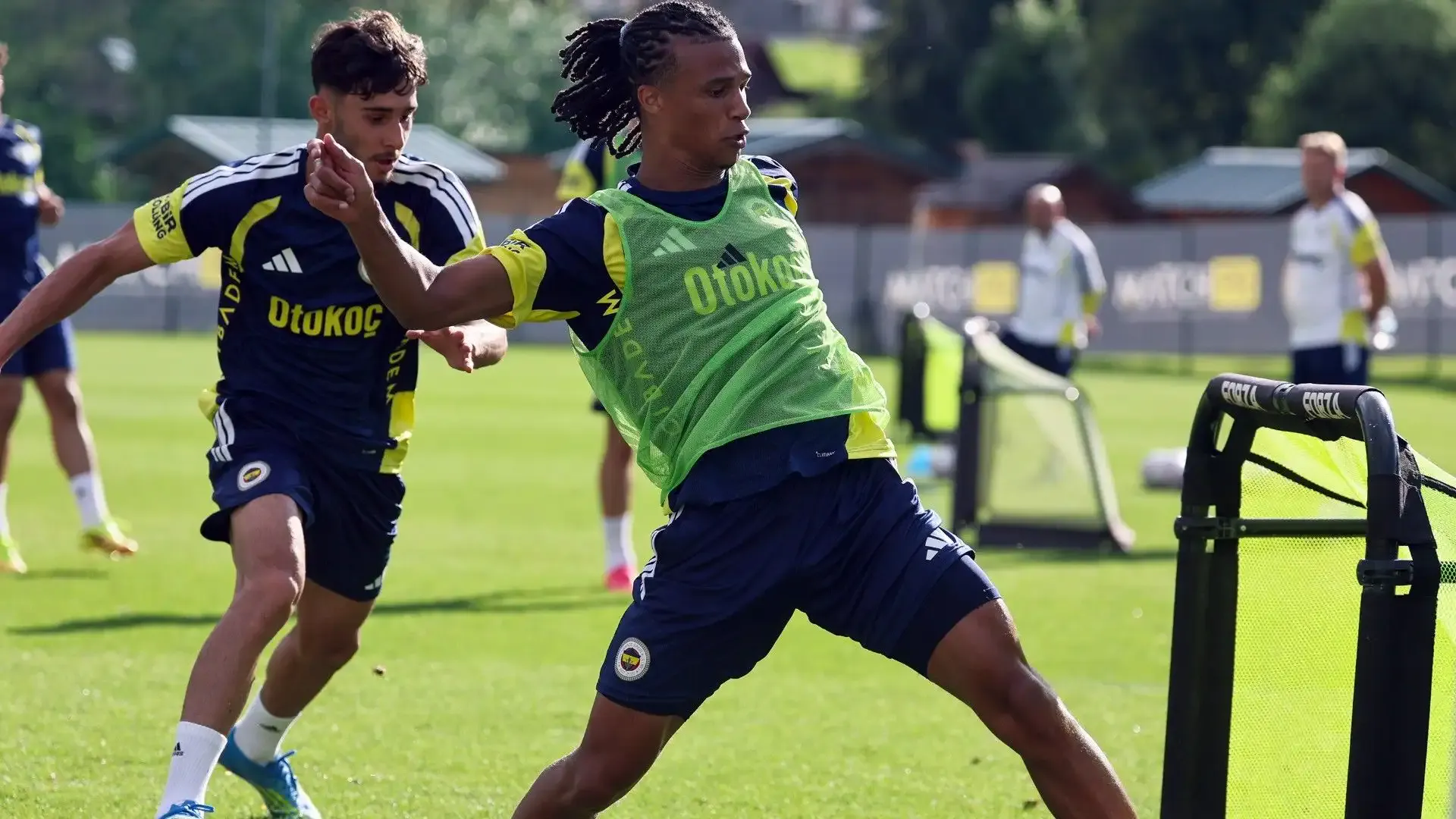  Fenerbahçe, yeni sezon hazırlıklarını sürdürüyor