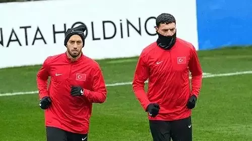 Sinan Akçıl'dan olay iddia: "Hakan ve Merih benim marşımı istemedi!"