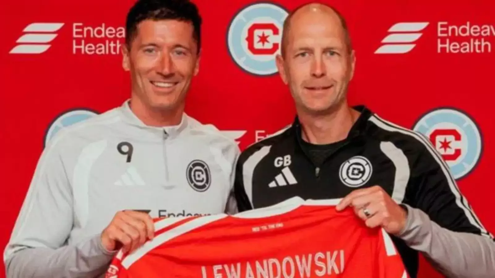 Lewandowski imzayı attı! İşte yeni takımı