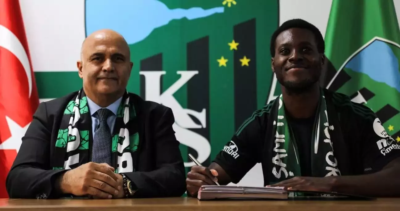 Kocaelispor, Makana Baku'yu kadrosuna kattı!