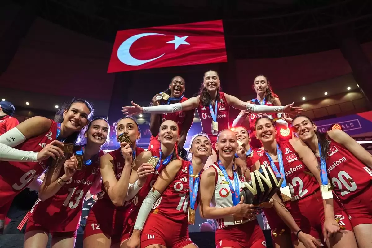 Milletler Ligi şampiyonu Filenin Sultanları'nın kazandığı para ödülü belli oldu