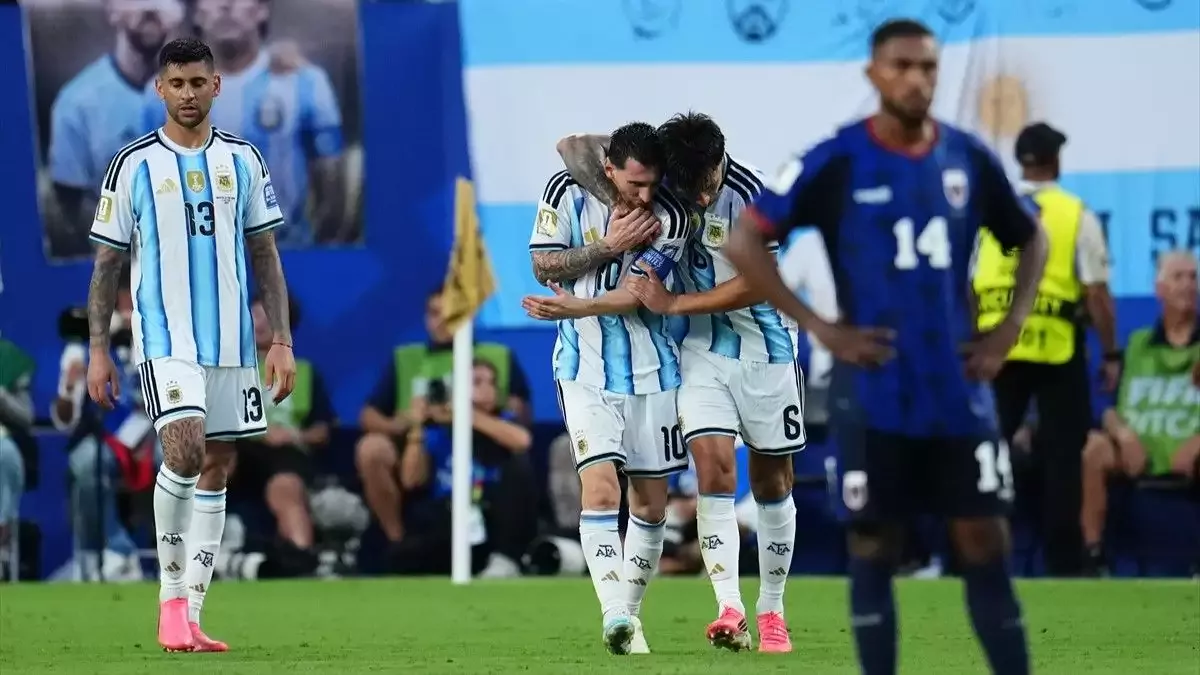 Trabzonspor'un yeni transferi Cabral salladı, Messi yıkılmadı!