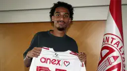 Antalyaspor'a piyango çıktı: 1 milyon sterlinlik teklif!