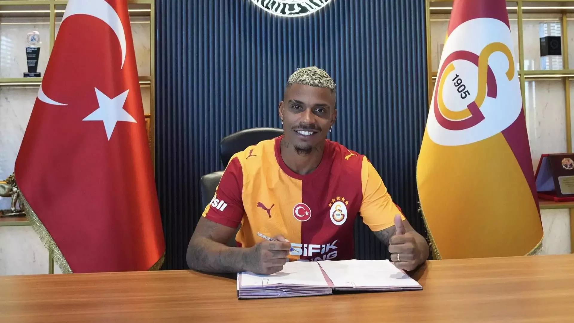 Lemina imzayı attı! Galatasaray'dan resmi açıklama