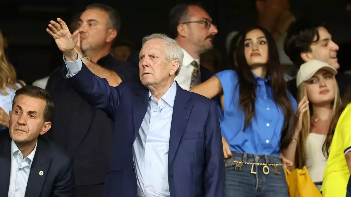 Aziz Yıldırım "bitirin" talimatı verdi! İşte Fenerbahçe'nin 3. transferi...