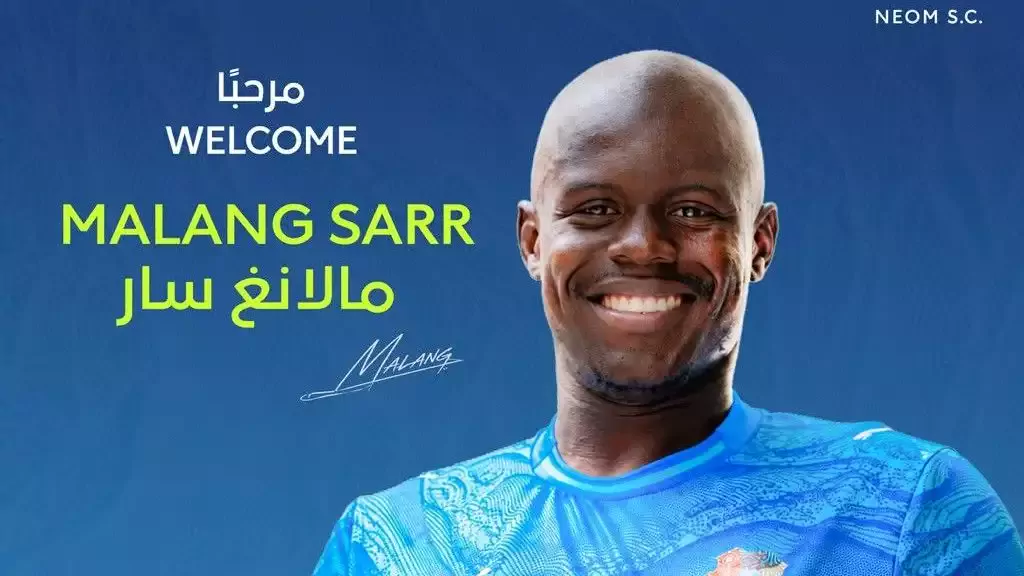 İsmi Fenerbahçe ile anılmıştı: Malang Sarr imzayı attı!