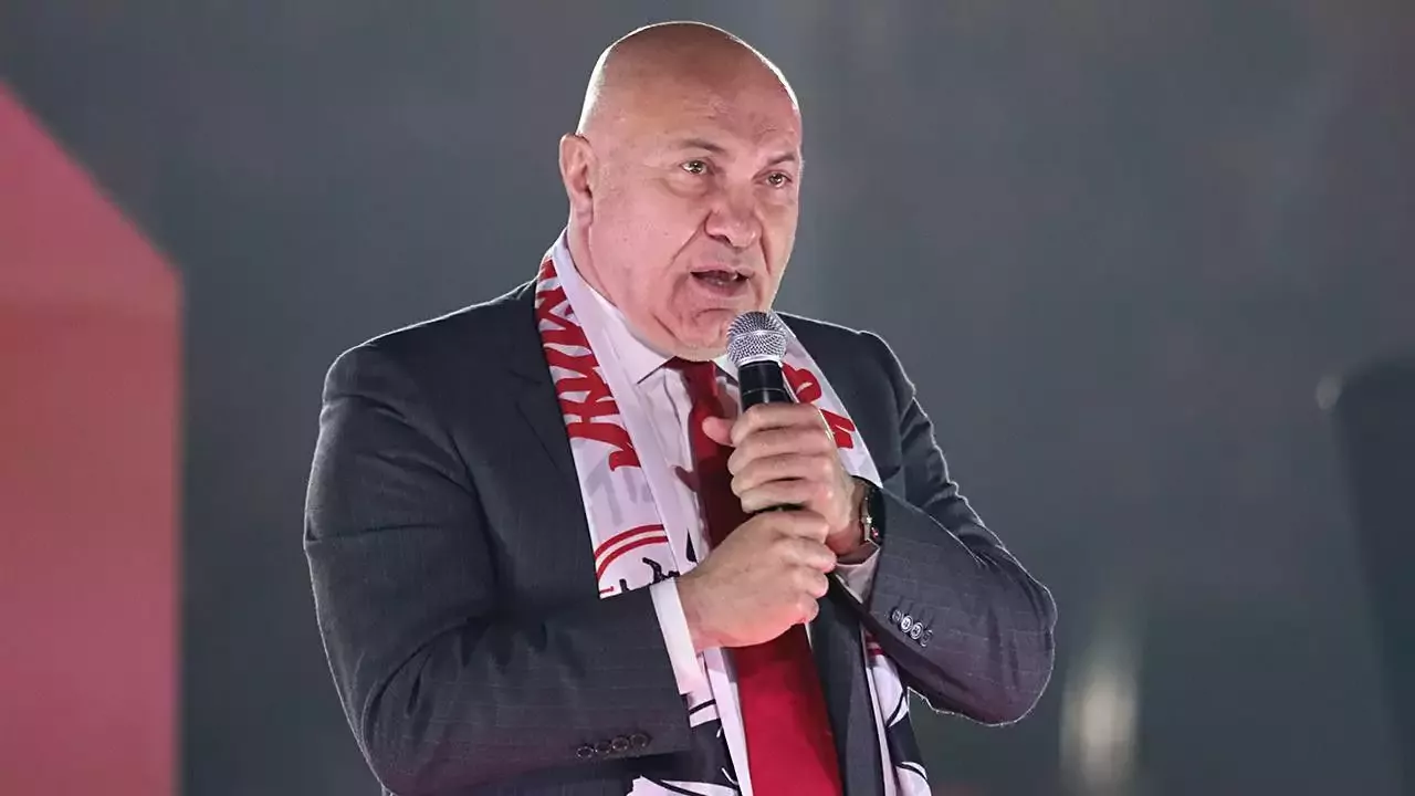 Yüksel Yıldırım'dan transfer müjdesi: "Daha iyilerini bakıyoruz!"