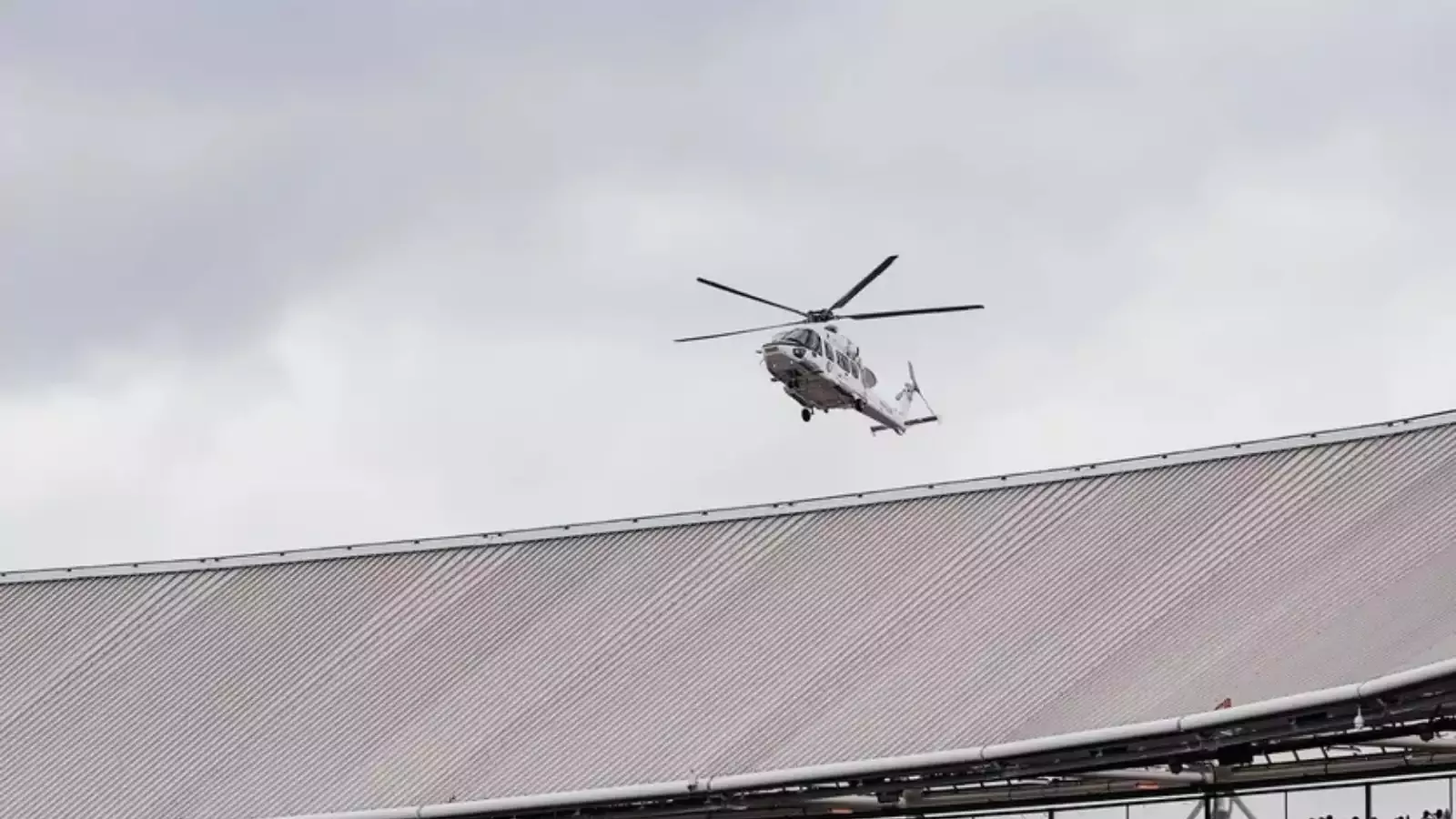 Feyenoord'dan yeni transferlere helikopterli tanıtım