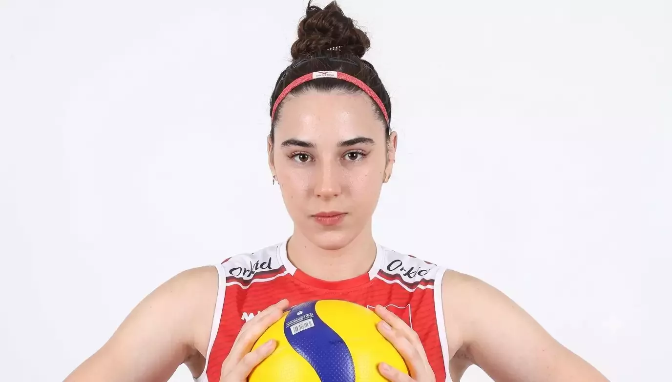 Galatasaray Daikin, milli smaçör Ege Melisa Bükmen'i kadrosuna kattı