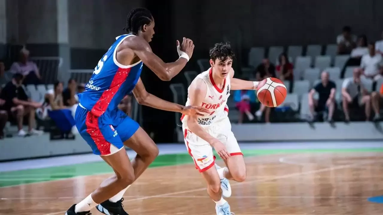 Ömer Kutluay: "Basketbola olan sevgim sayesinde yorulmuyorum"