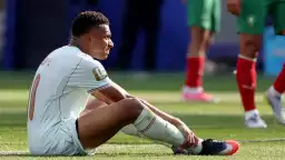 Fransa'ya Mbappe şoku! Oyuna devam edemedi...